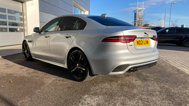 Jaguar XE 2.0 D200 R-Dynamic SE 4dr Auto Diesel Saloon
